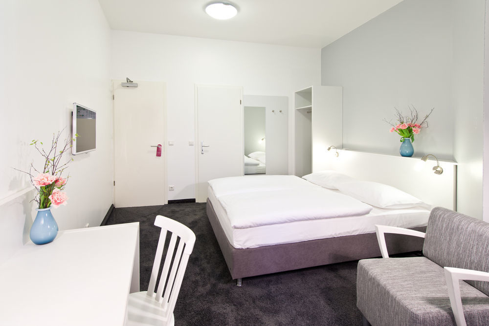 Calma Mitte Hotel 3*